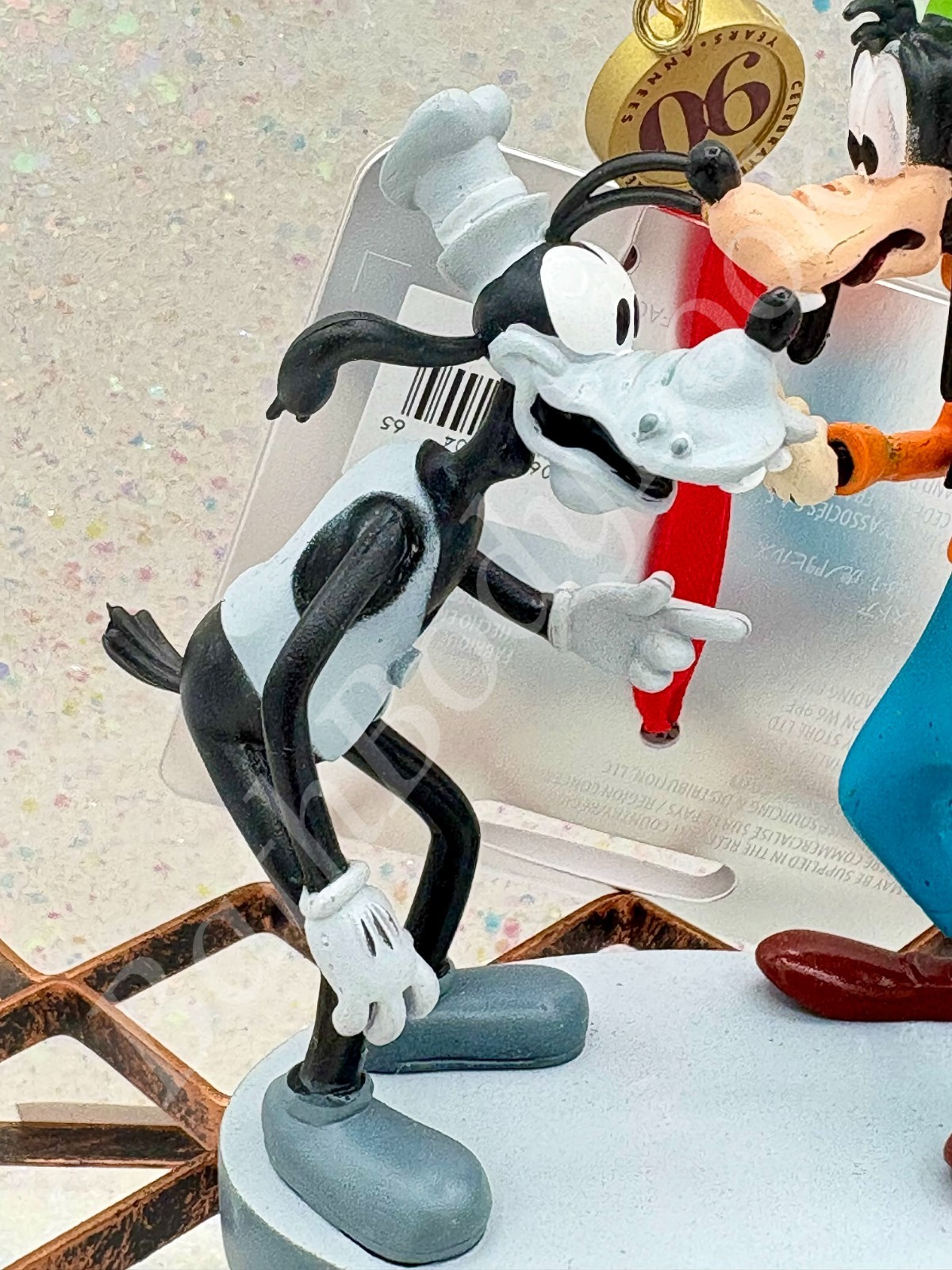 Disney Goofy Sketchbook Legacy 90th Anniversary Ornament New