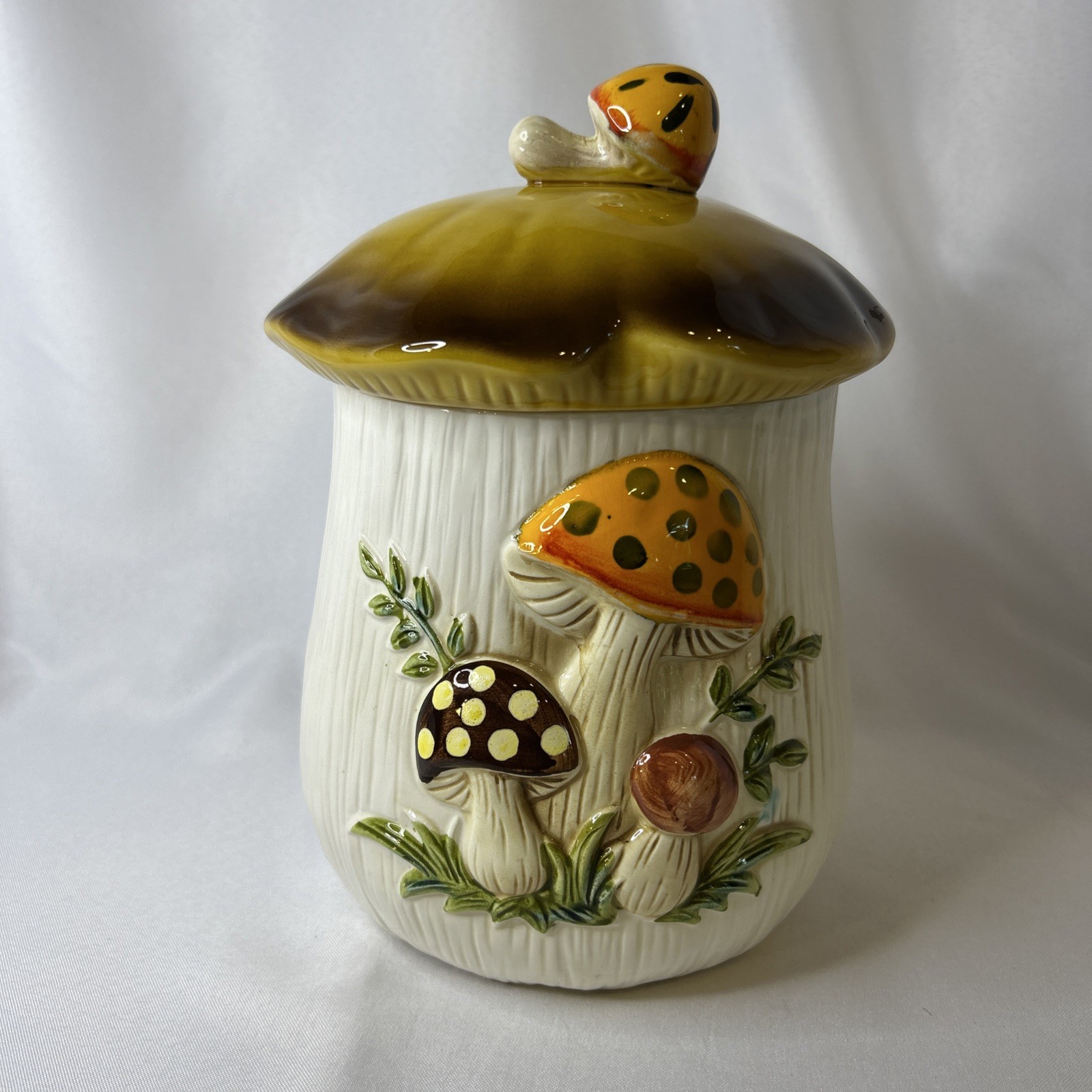 1977 Sears Roebuck Merry Mushroom Canister Cookie Jar 11″ with Lid Vintage Japan