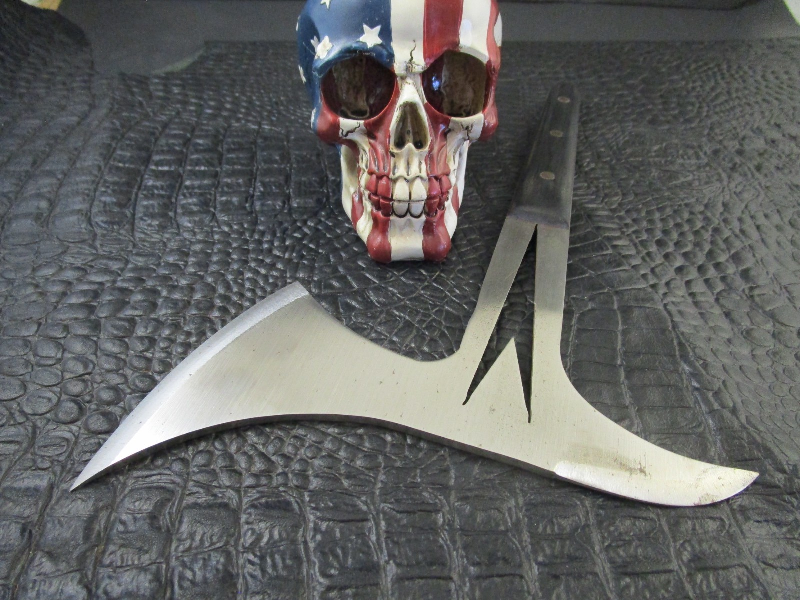 CUSTOM UNMARKED TROWING AXE TOMAHAWK FIGHTER HIGH CARBON L6 STEEL BLACK MICARTA
