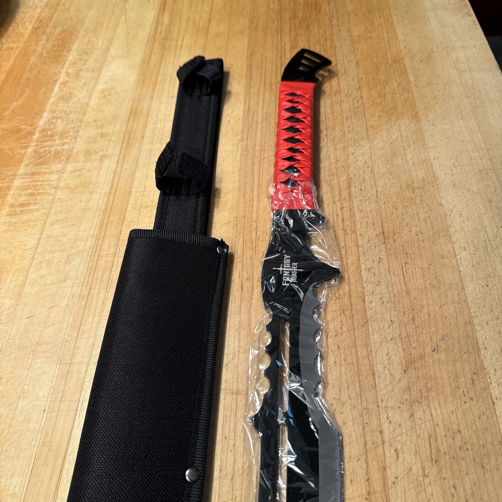 Fantasy Master Red Guardian 28 Inch Sword with sheath