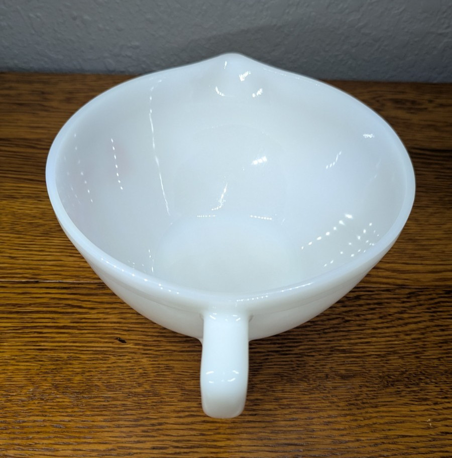 Vintage Farmers Co-Op Lakefield MN Heat Proof Batter Bowl Retro Milk Glass Bowl