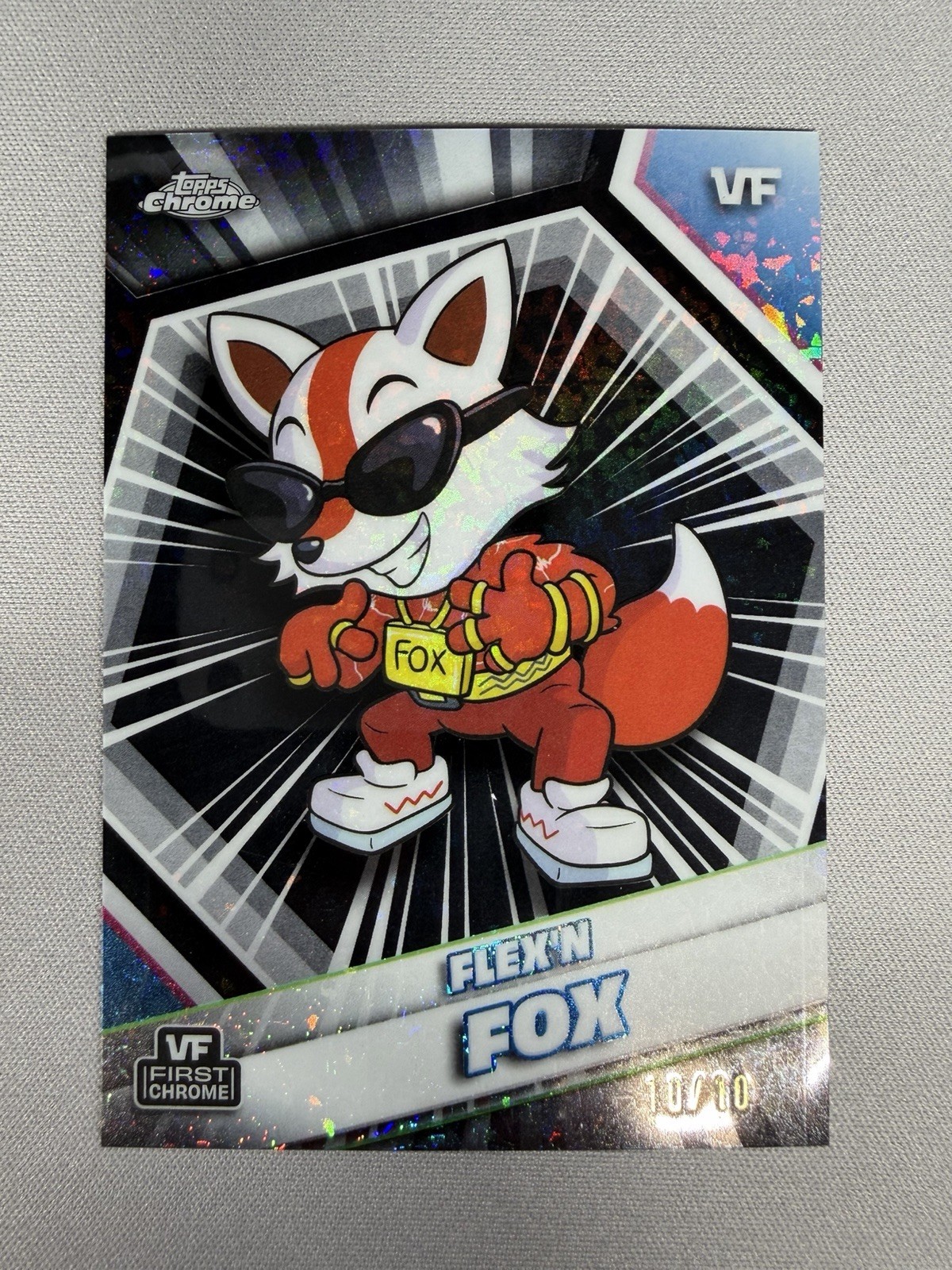 2026 Topps Chrome VeeFriends Flex’n Fox Mini Black Diamond Refractor /10