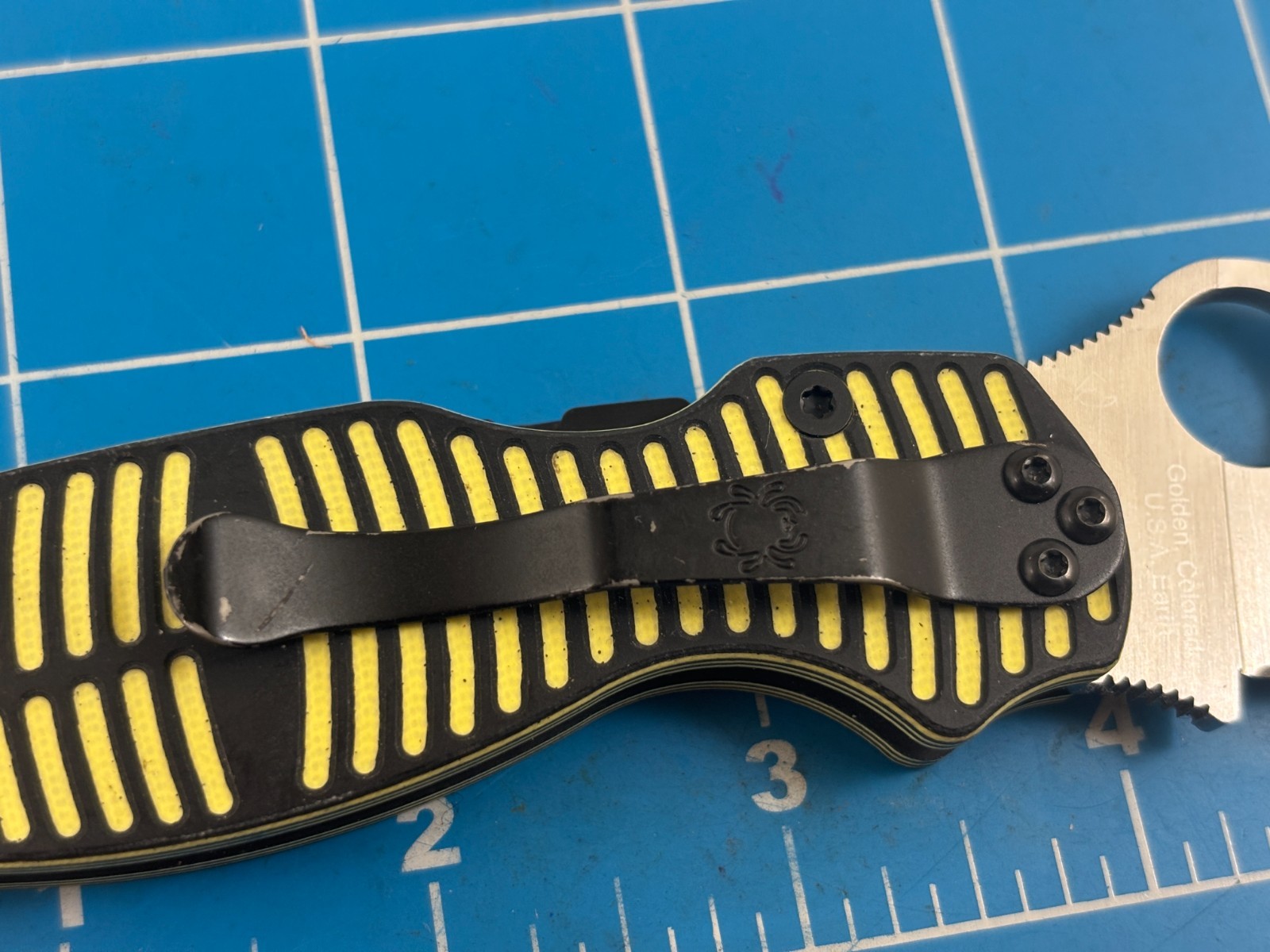 Excellent Spyderco Paramilitary 2 Salt CPM MagnaCut Yellow Black Pocket Knife
