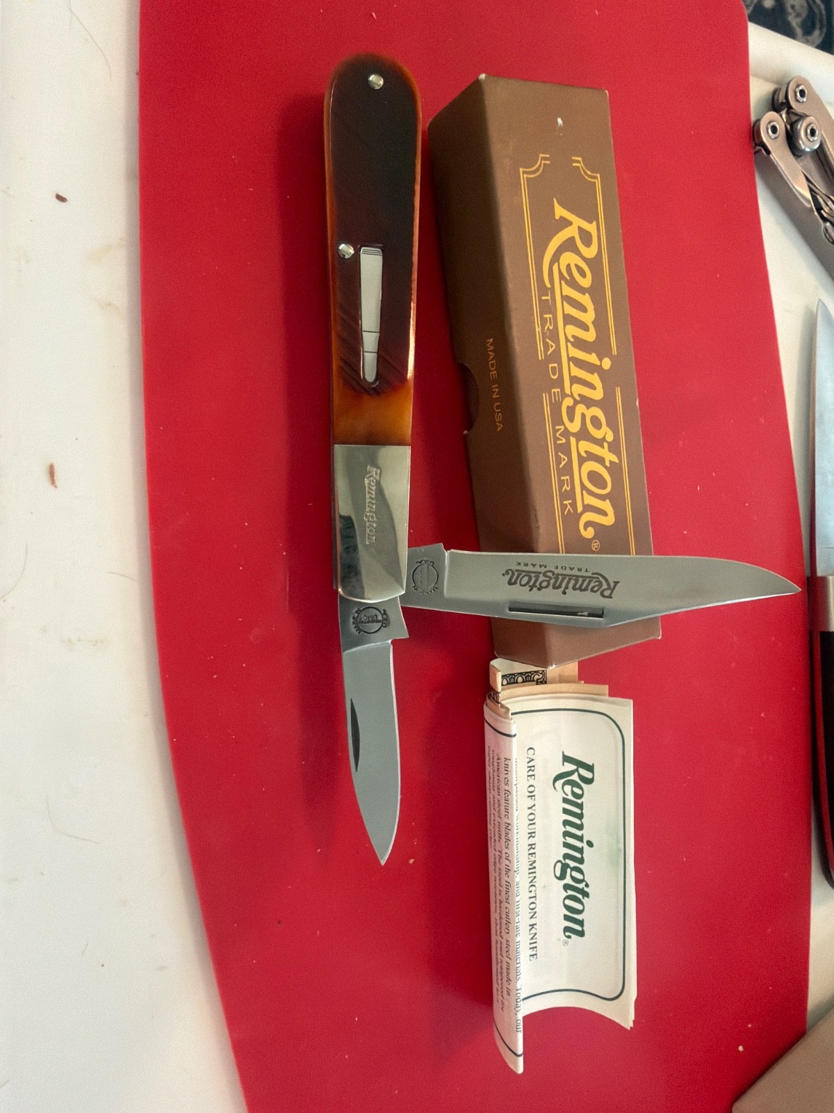 Remington RB-1242 Big Daddy Barlow Bullet Knife 2009 Bullet knife