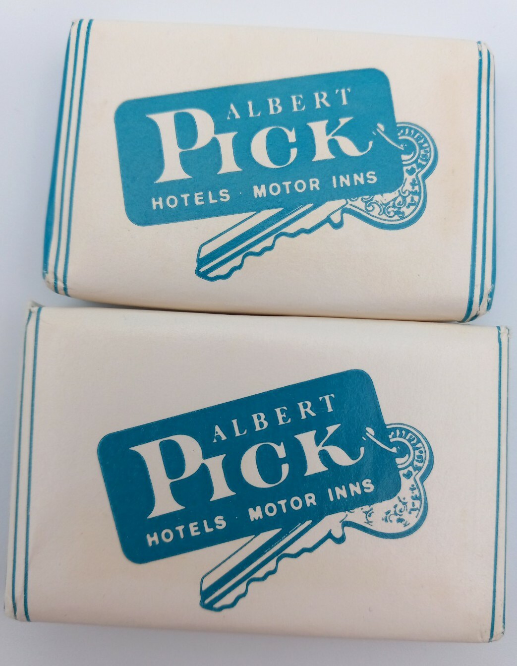 2 Vintage Albert Pick Hotel Soaps Retrov Key Graphics Advertising Motor Inns *H1