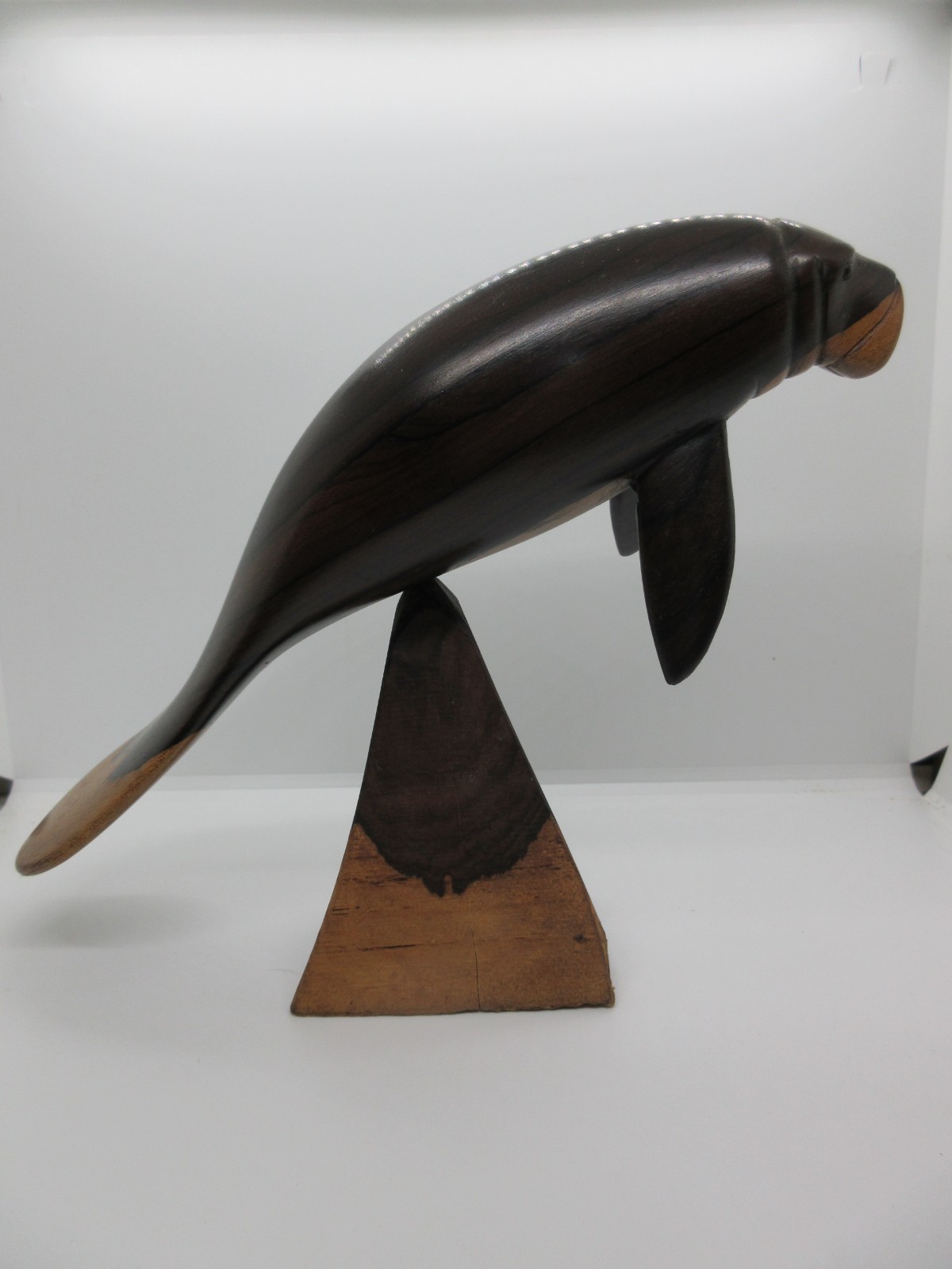 VINTAGE MANATEE SEA COW CARVED WOOD FIGURE SCULPTURE 7 1/2″
