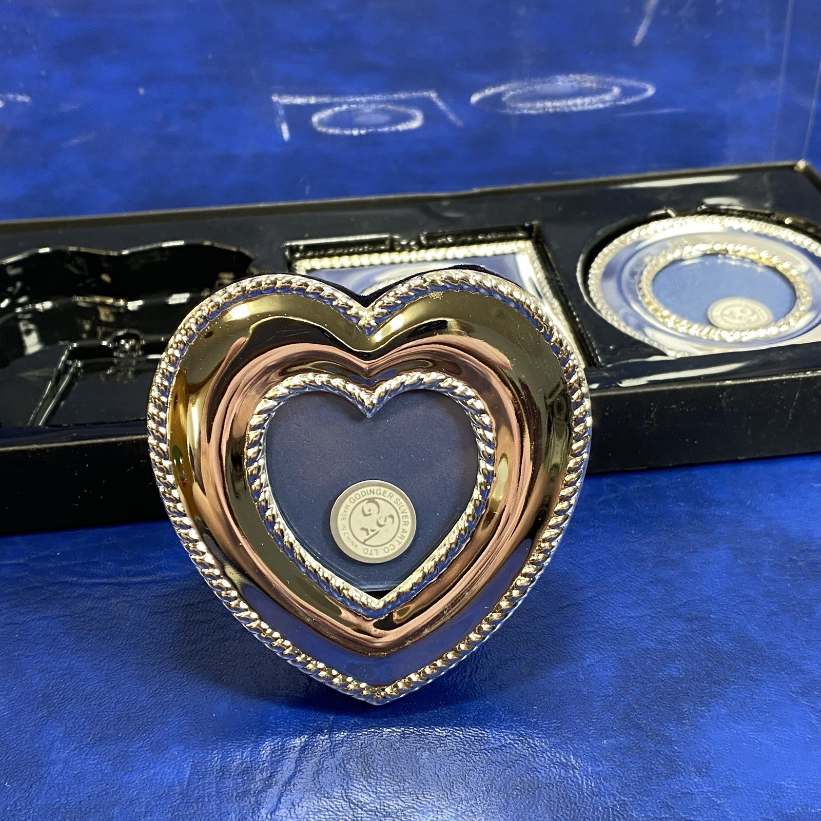 Vtg 4 pc Set Mini Easel Picture Frames by Godinger Silver Art Ltd Heart Circle