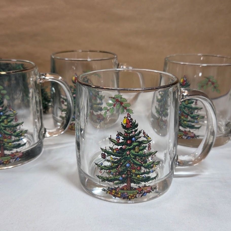 Spode Christmas Tree Set of 4 Glass Mugs 12 oz Hot or Cold Liquids Lightly Used