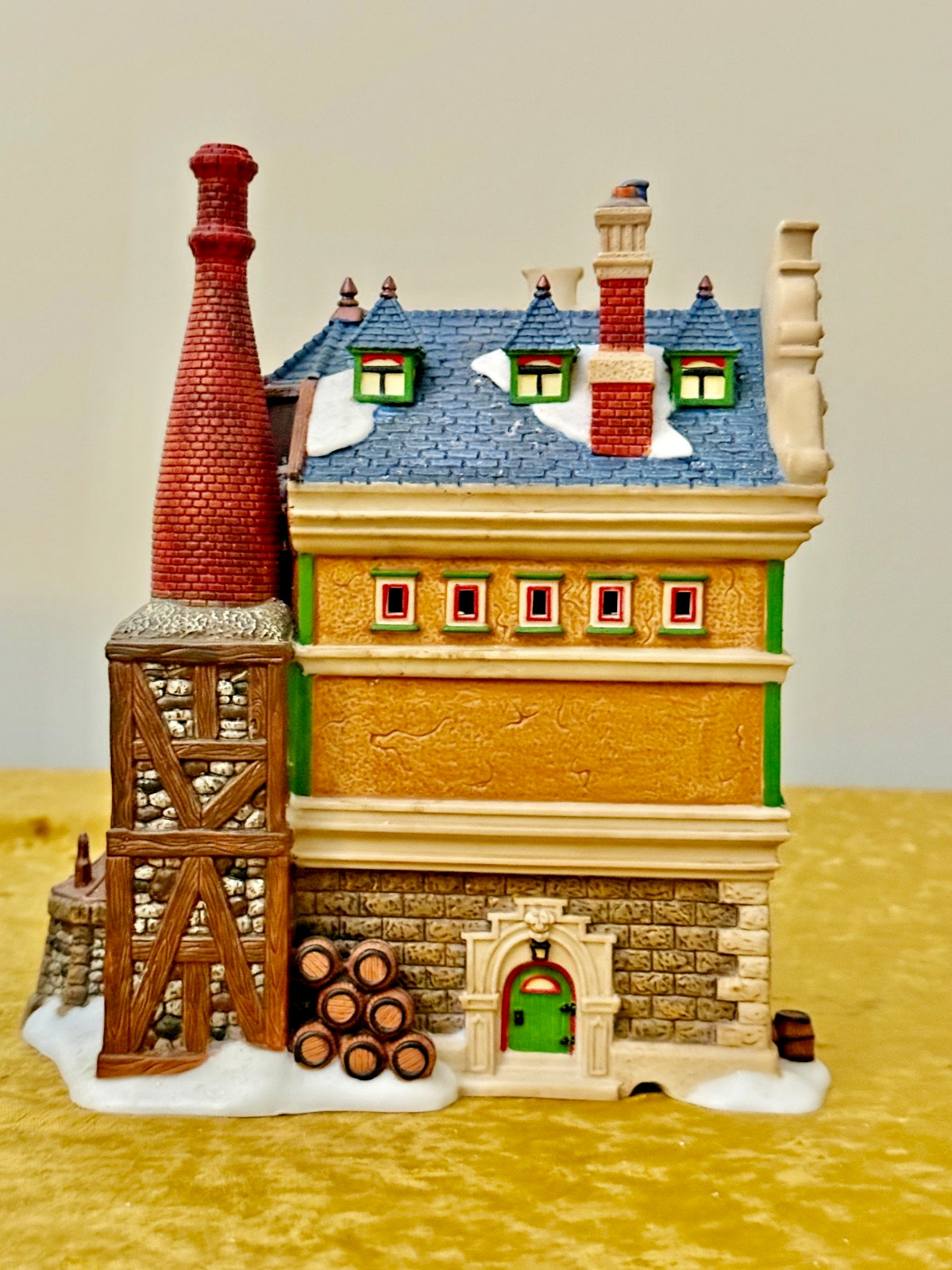 Department 56 Alpine Village – Wolfsteiner Brewery