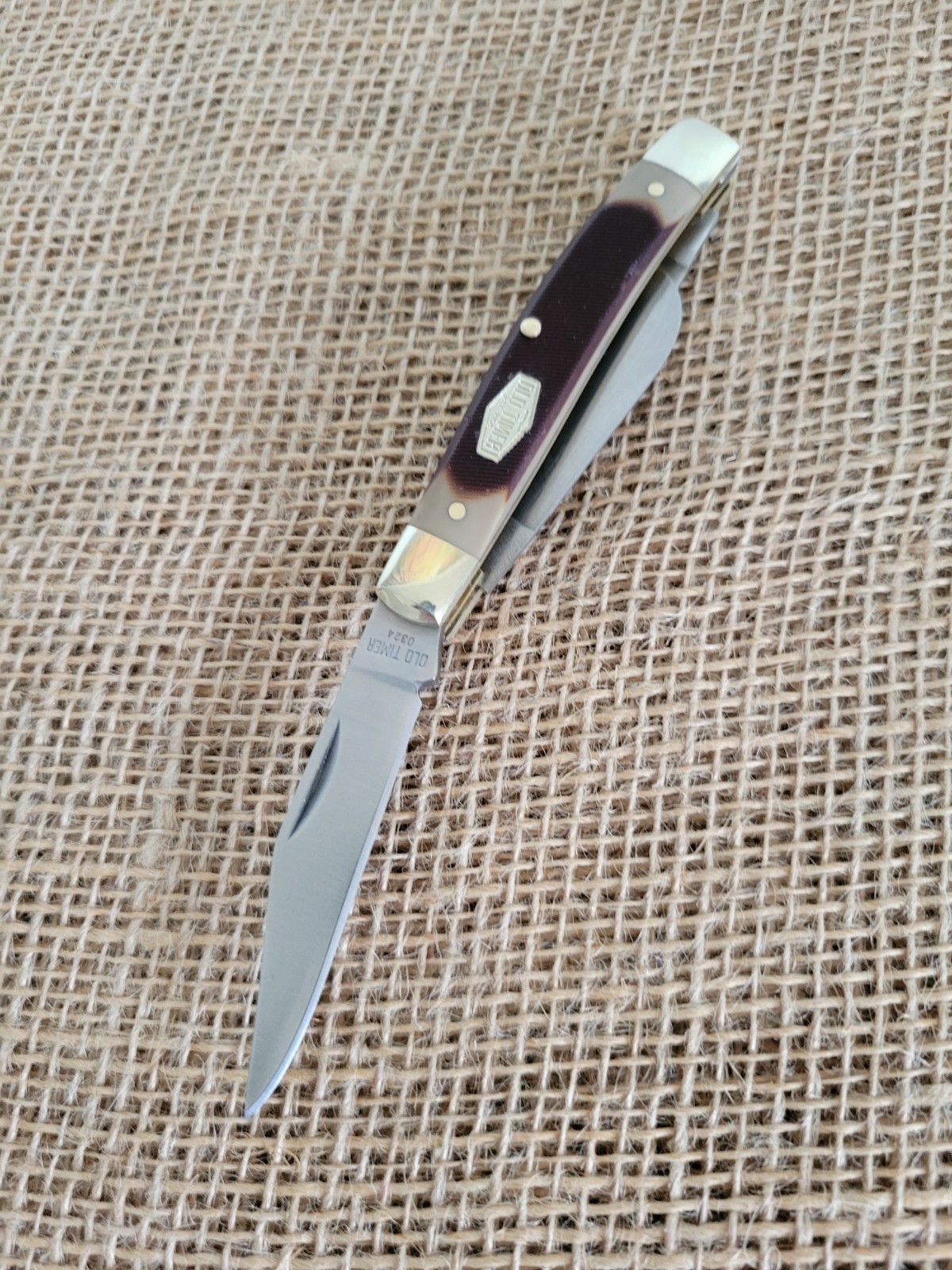 Schrade Old Timer Middleman Pocket Knife Stainless Steel Blades Delrin Handle