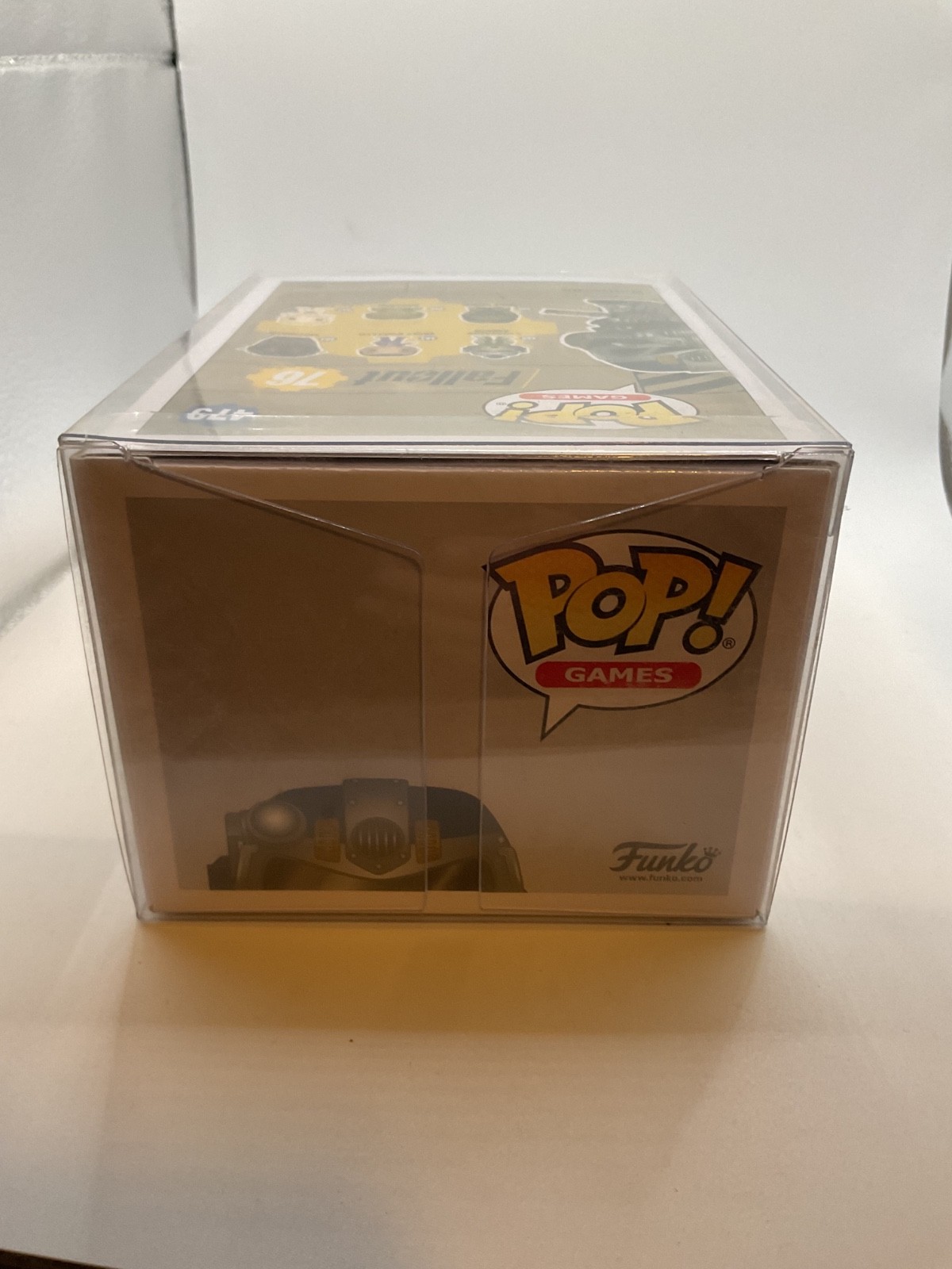 Funko #479 Fallout 76, T-51 Power Armor Vinyl Figure – Walmart Exc in Protector