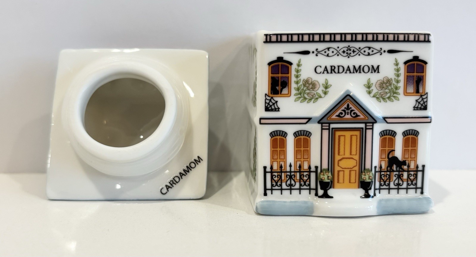 2026 Lenox Spice Village Cardamom Halloween Replacement Single Jar – NEW
