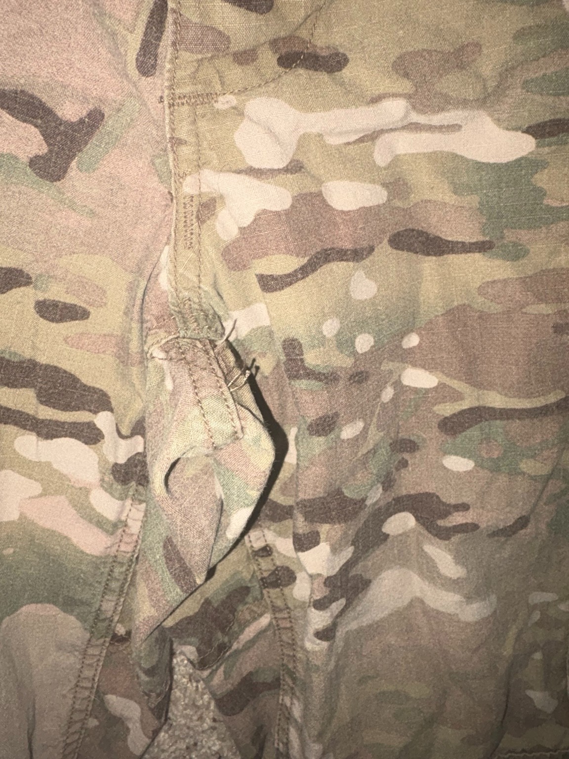 USGI US Army 2010 Multicam ACU Set (Large/Medium Regular) LR/MR