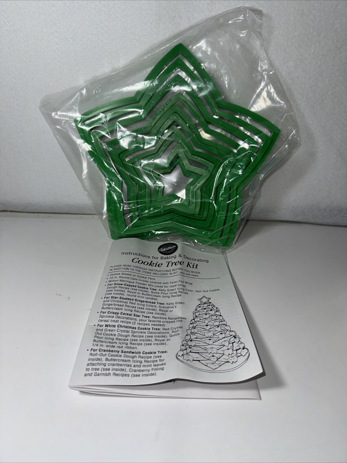 Vintage (1994) Wilton Cookie Cutter Tree Kit (star) New in Damaged Box