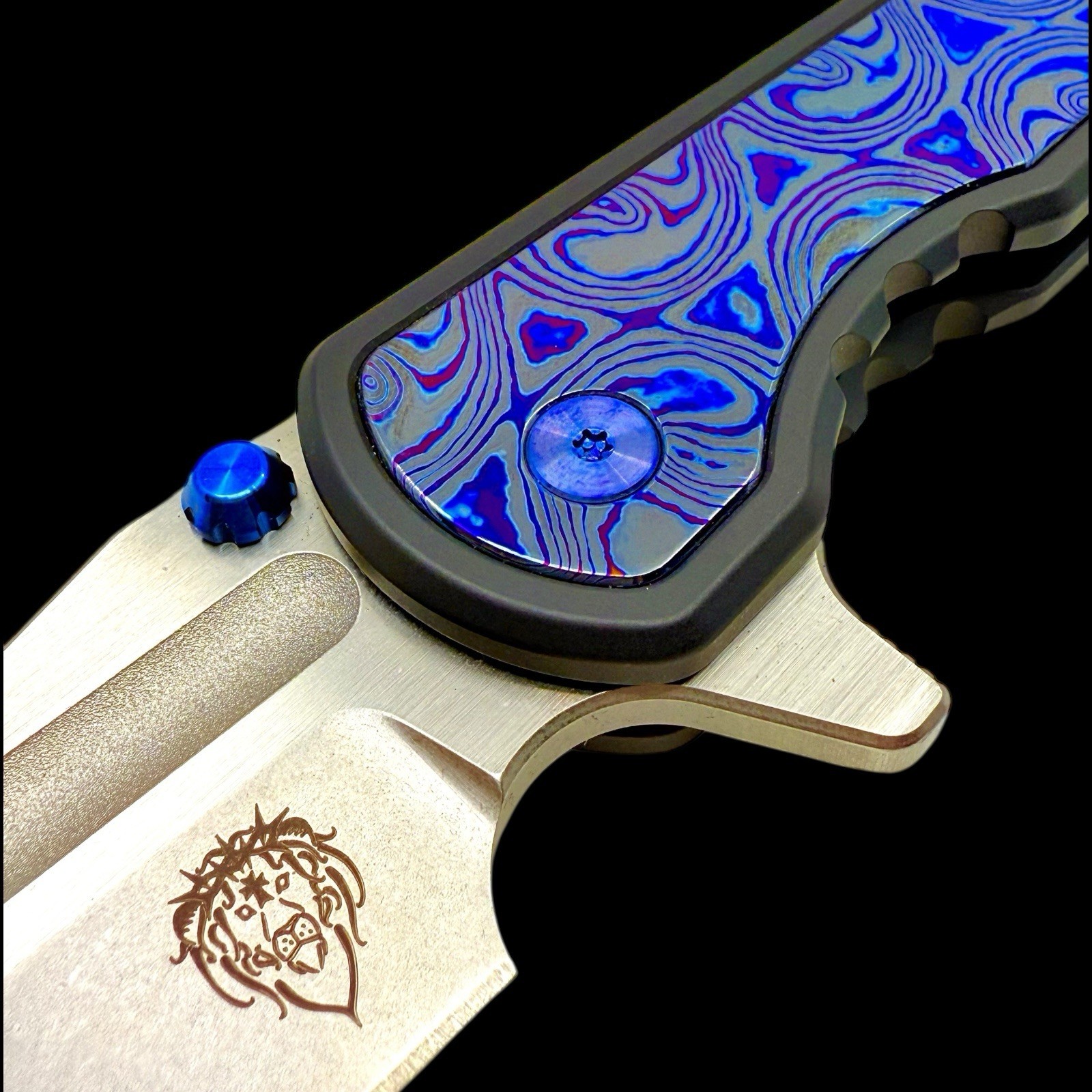 Alphahunter & Mechforce Apocalypse TA Edition Folder Knive, M390 Black Timascus