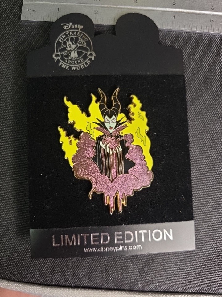 LE 300 Disney Shopping Villains Paint Drip Pin Maleficent Sleeping Beauty