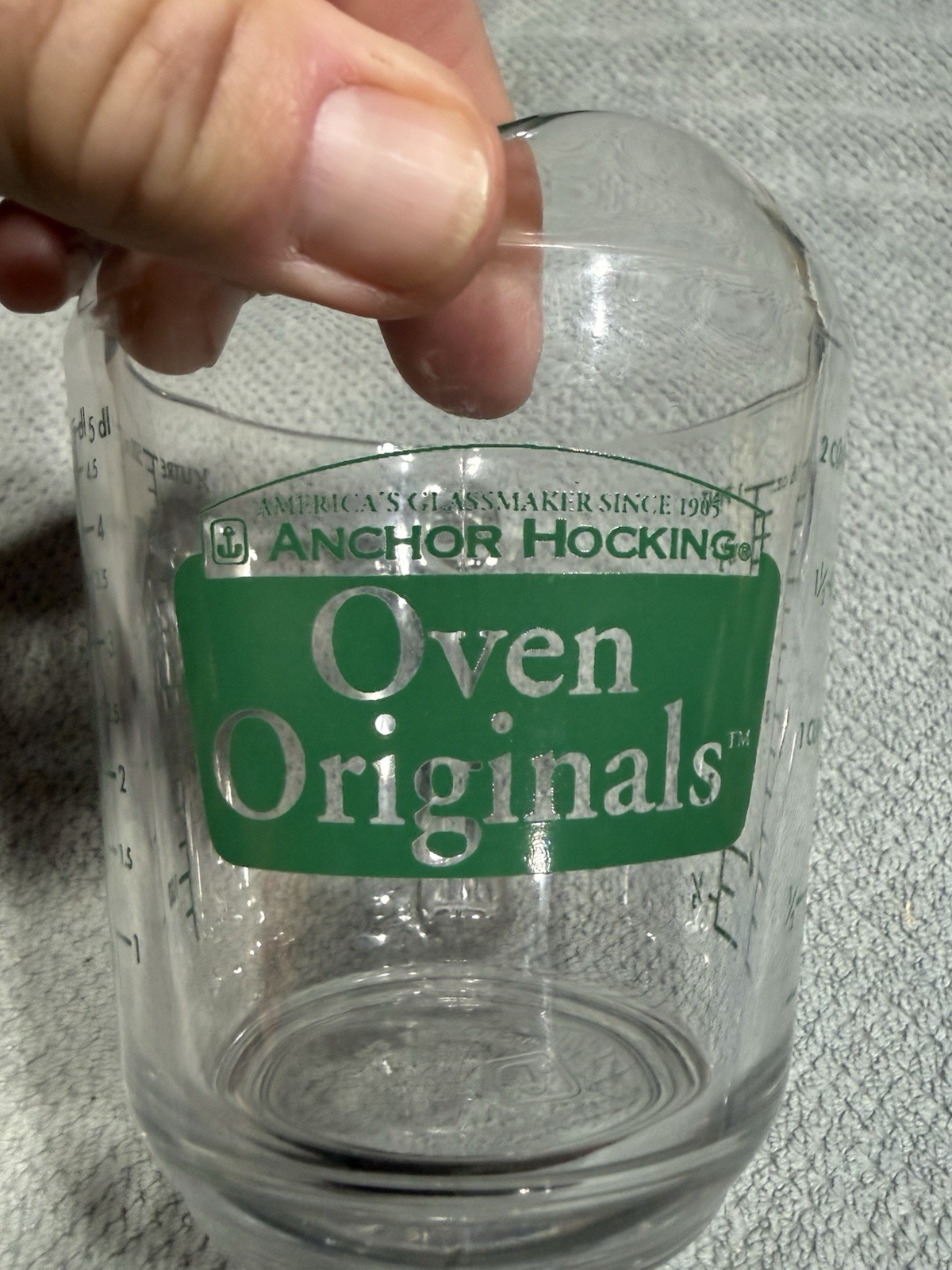 Vintage-Anchor Hocking Oven Originals 2 cup Measuring Cup with Green Graphics