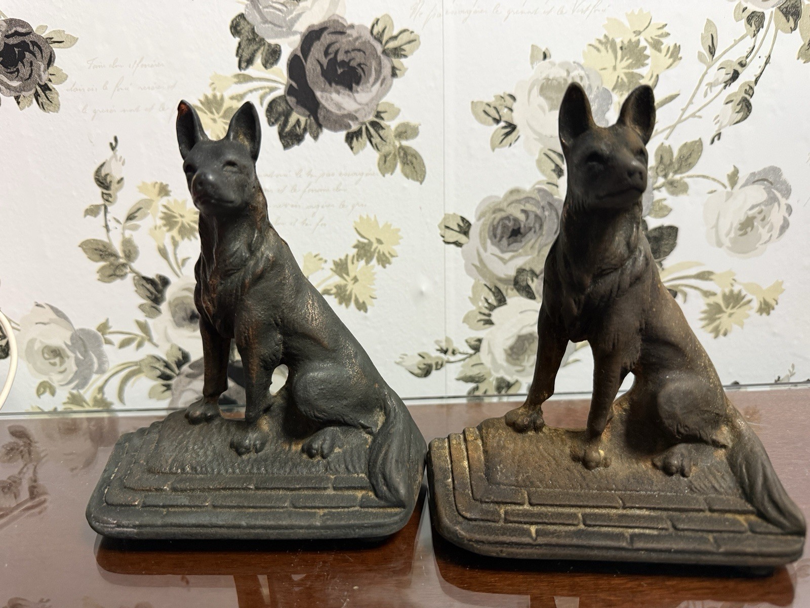 Vintage German Shepherd Book Ends Caste Heavy Metal Coppery Bronze Finish 5.75”
