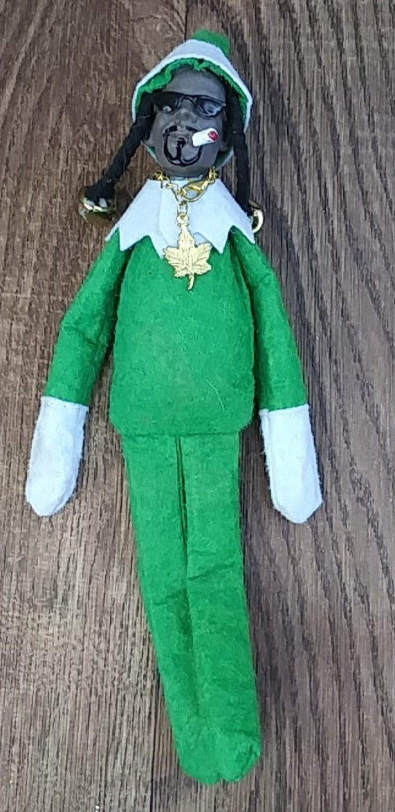Snoop Dogg On The Stoop Elf 6″ Stuffed Plush Figure