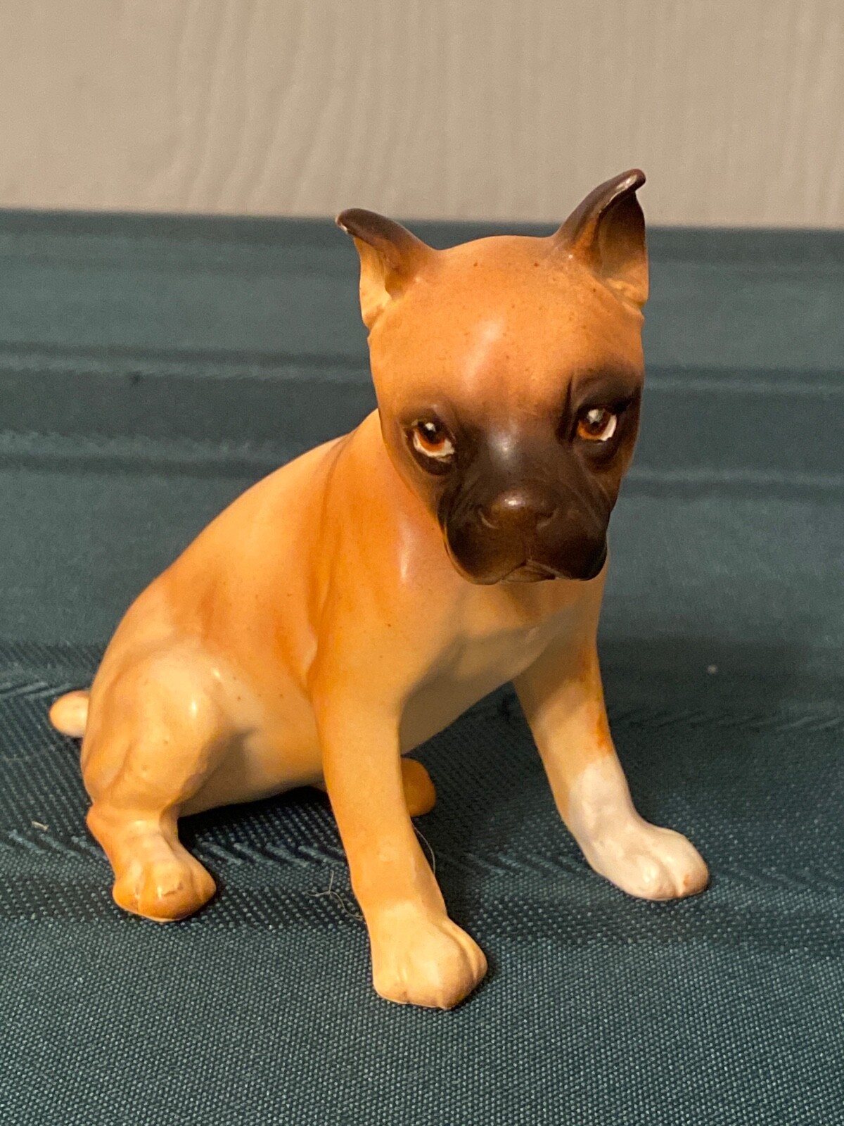 Vintage Porcelain Puppy Boxer Dog Figurine Made in Japan 3 1/4″ x 3 1/4″ 86537