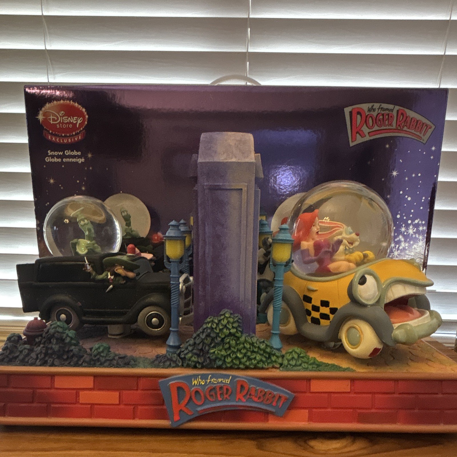Disney Store Exclusive Who Framed Roger Rabbit Double Snow Globe w/ Box