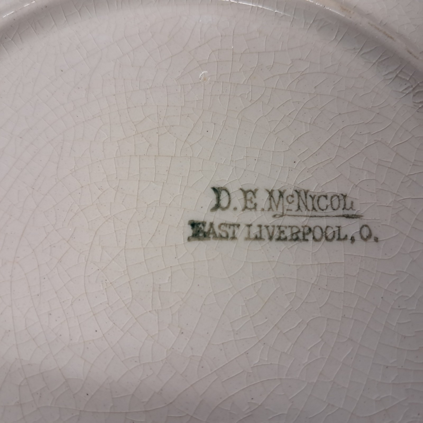 Beautiful Daudin Pheasant Plate D.E. McNicol East Liverpool O. Nice Crazing