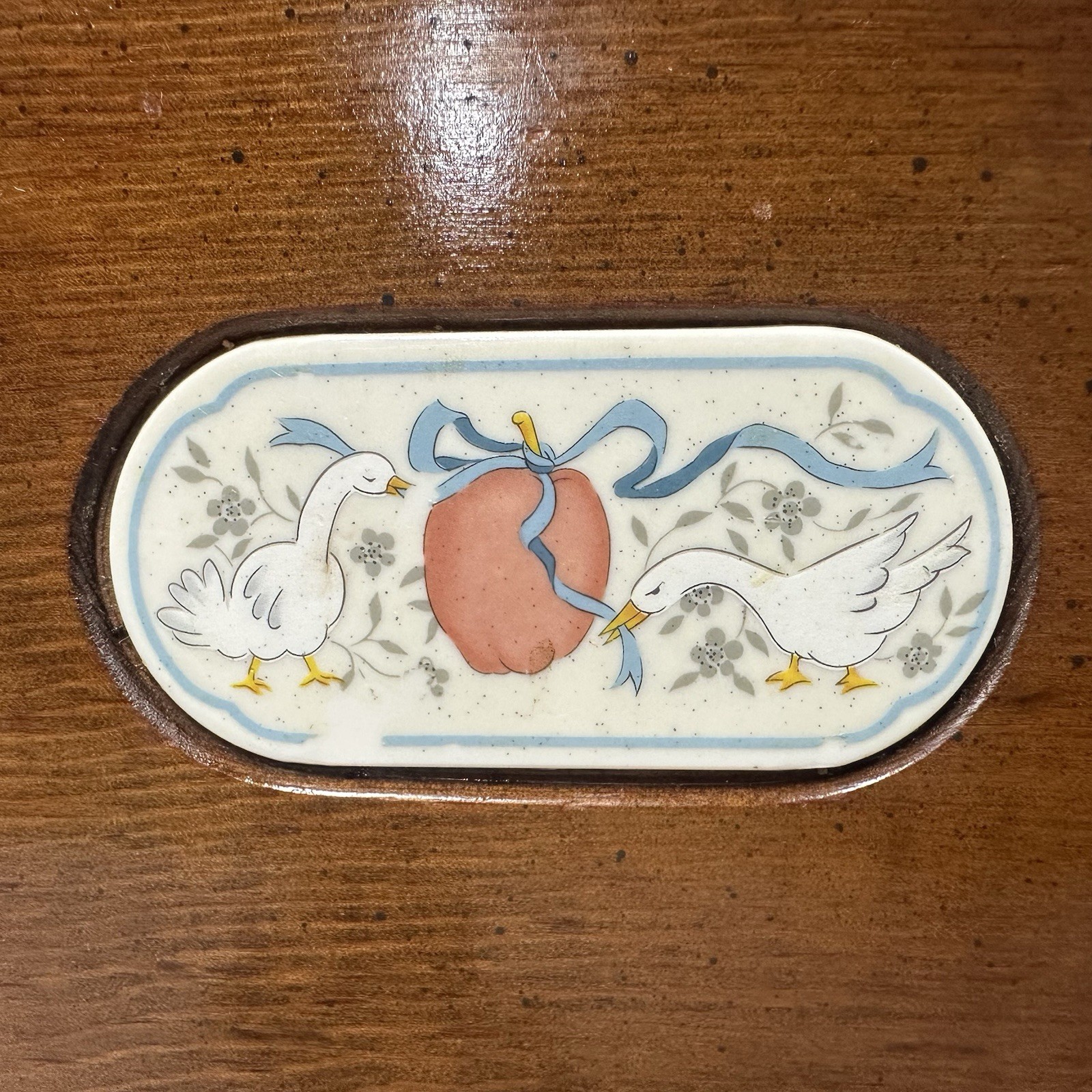 Vintage International Marmalade Geese Apple Ribbon Wood Canister Set 2 Pc 1980s
