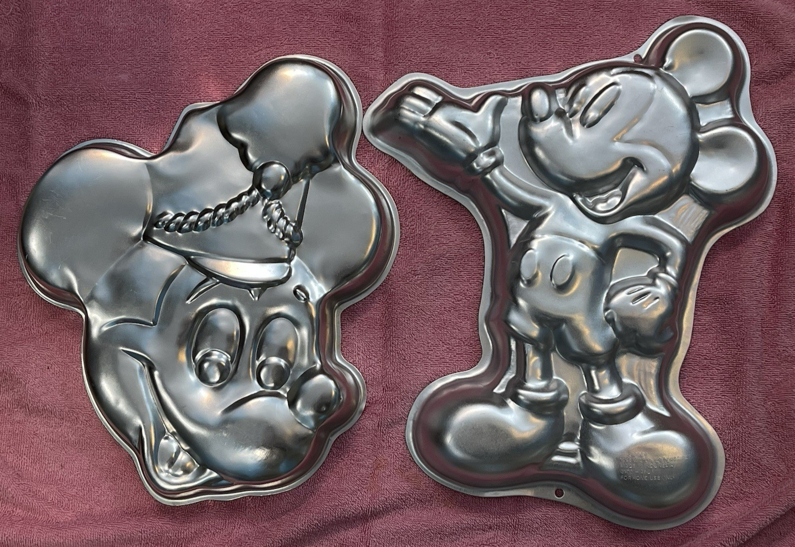 Wilton Mickey Mouse Cake Pan Set Disney 1995 2001 2105-3601 2105-3603