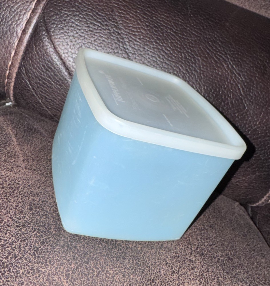Vintage Tupperware Blue Square Round Container W/ Clear Lid 310-8