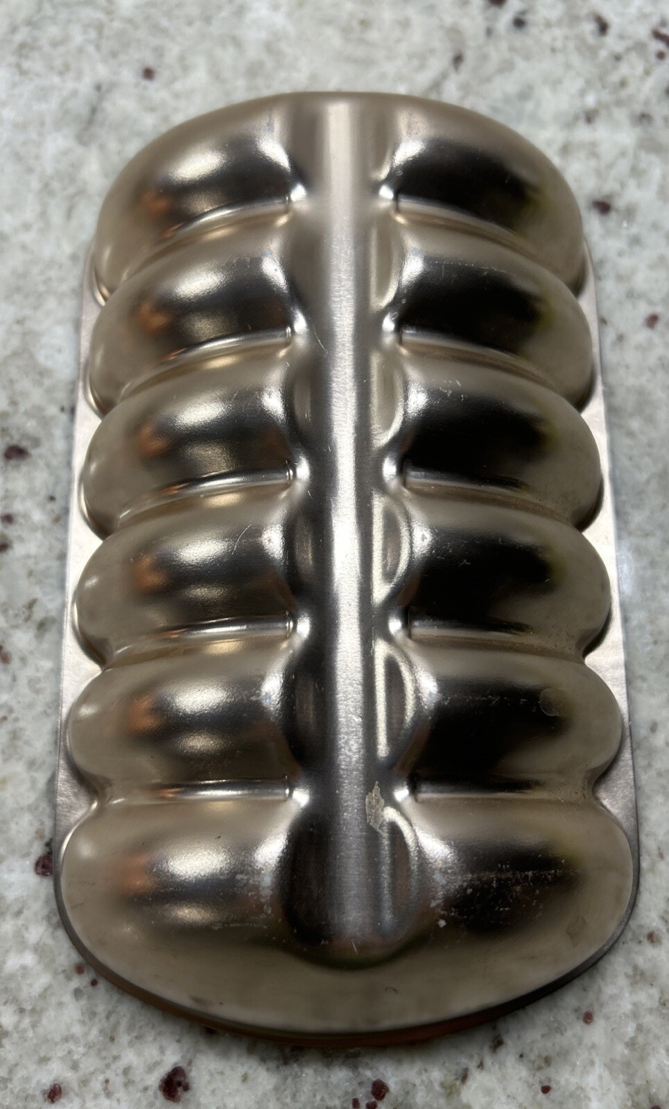 HALF REHRUECKEN ALMOND CAKE Shaped Food Jello Mold 7.5″ Copper Color *Read*