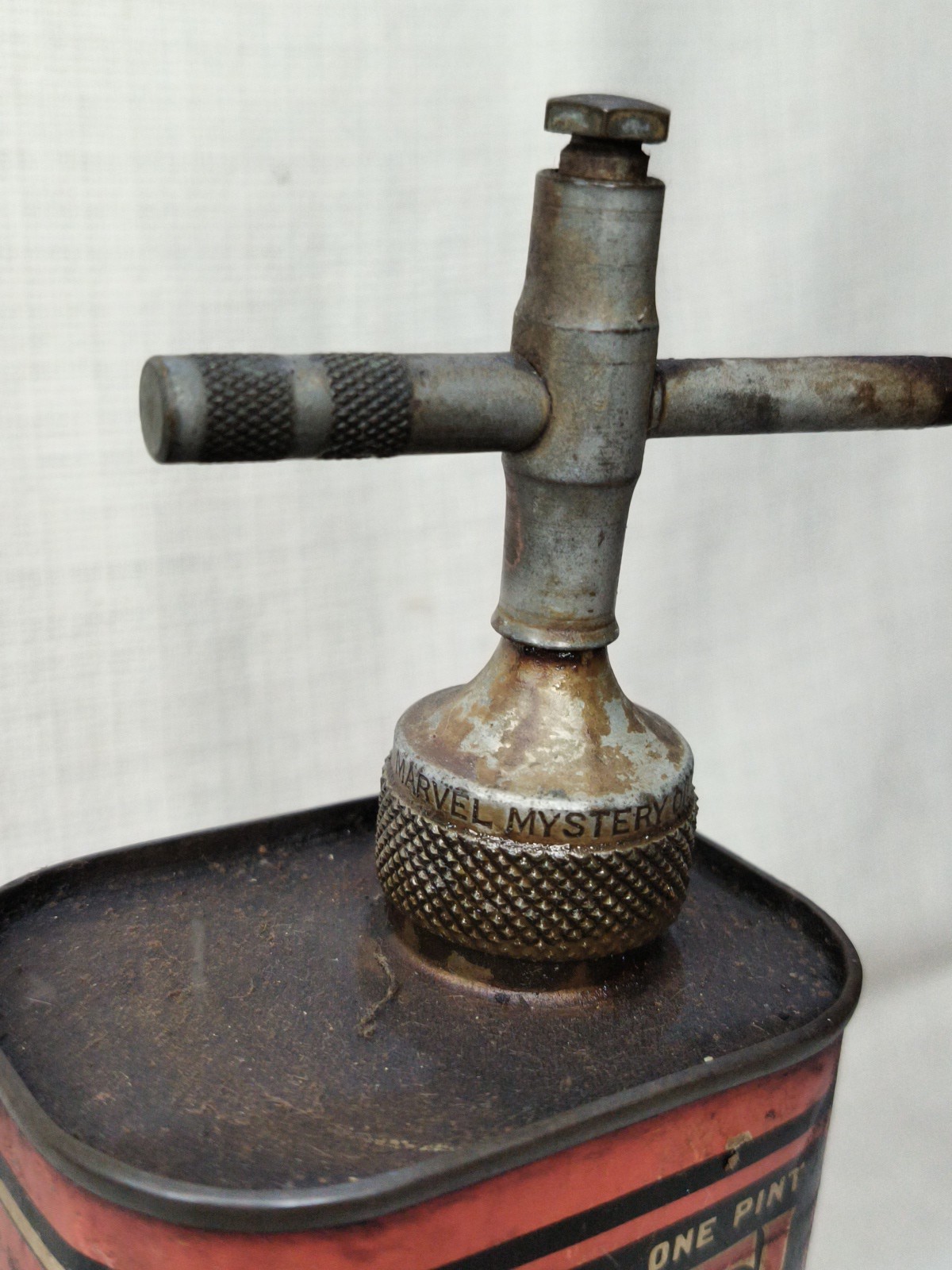 Rare Vintage 1920’s Marvel Mystery Oil Rifle Service Can 1 Pint With Pump Petro