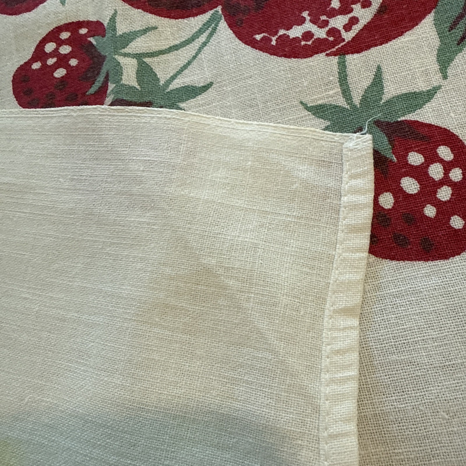 Printed Tablecloth Yellow Dark Red Cherries Strawberry 66×50 Vintage Bright