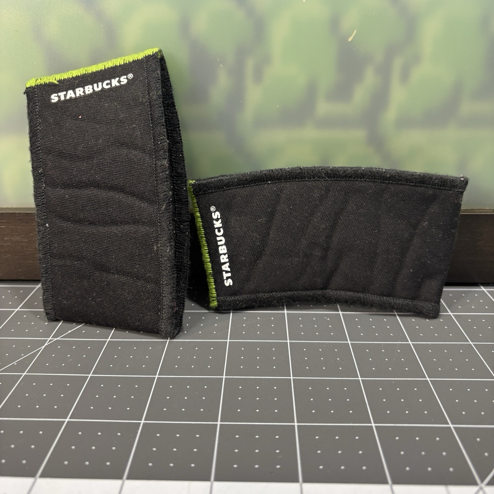 Starbucks Black Reusable Drink Sleeve Lot 2 Green Stitching Lined w Rubber Grip
