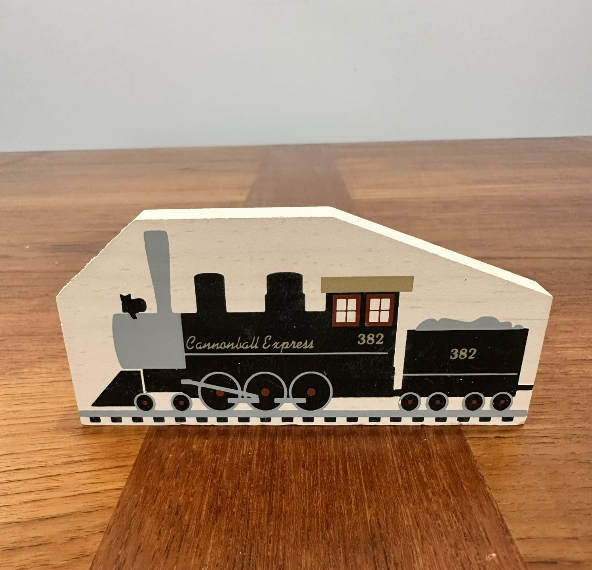 Retired 1993 Cat’s Meow Village Shelf Sitter – CANNONBALL EXPRESS Accessory #211