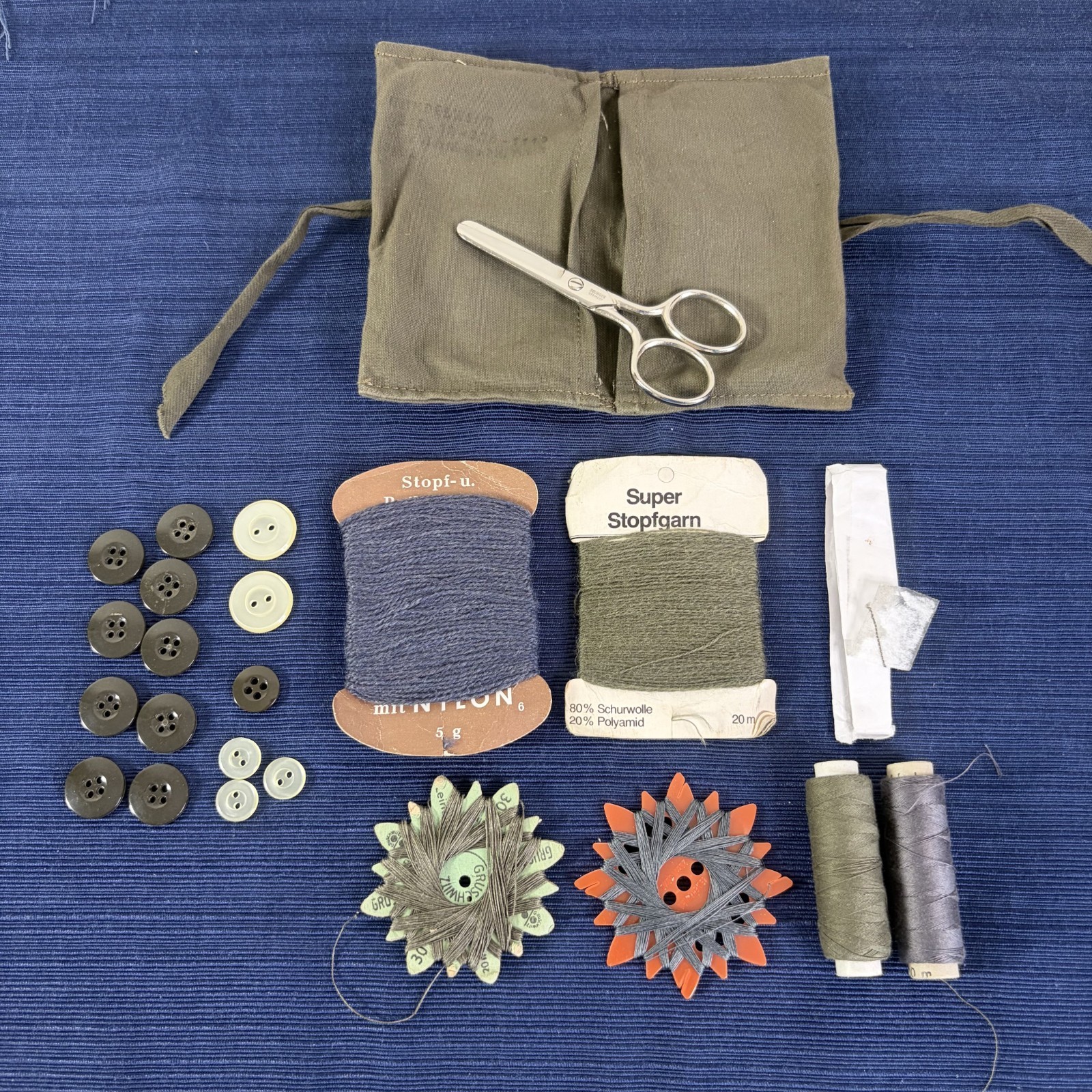 Vtg German Military Sewing Kit Pouch Surplus Field Gear see picture for contents
