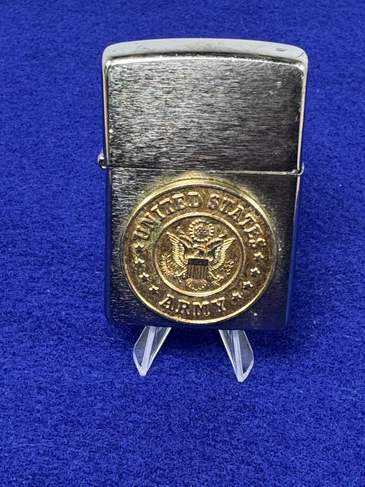 Zippo Lighter 2013 United States Army Brushed Chrome Gold Tone Medallion