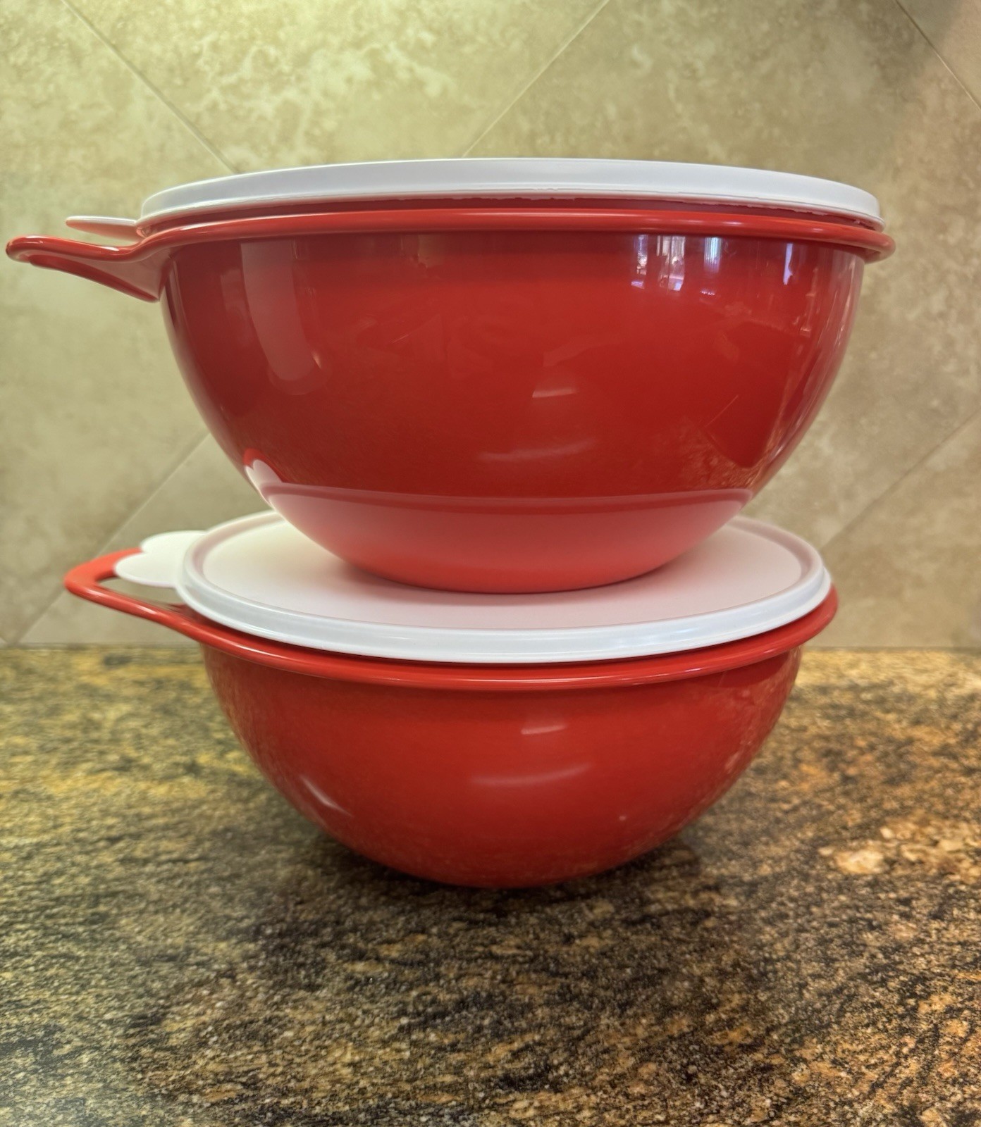 Tupperware Thatsa Jr 12-Cup Mixing Bowls Set Of 2- Chili Red & White Seals