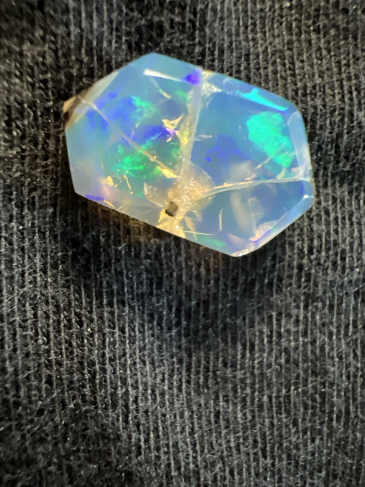 4.55Ct African Crystal Opal Play Of Color Facet Cut O0087