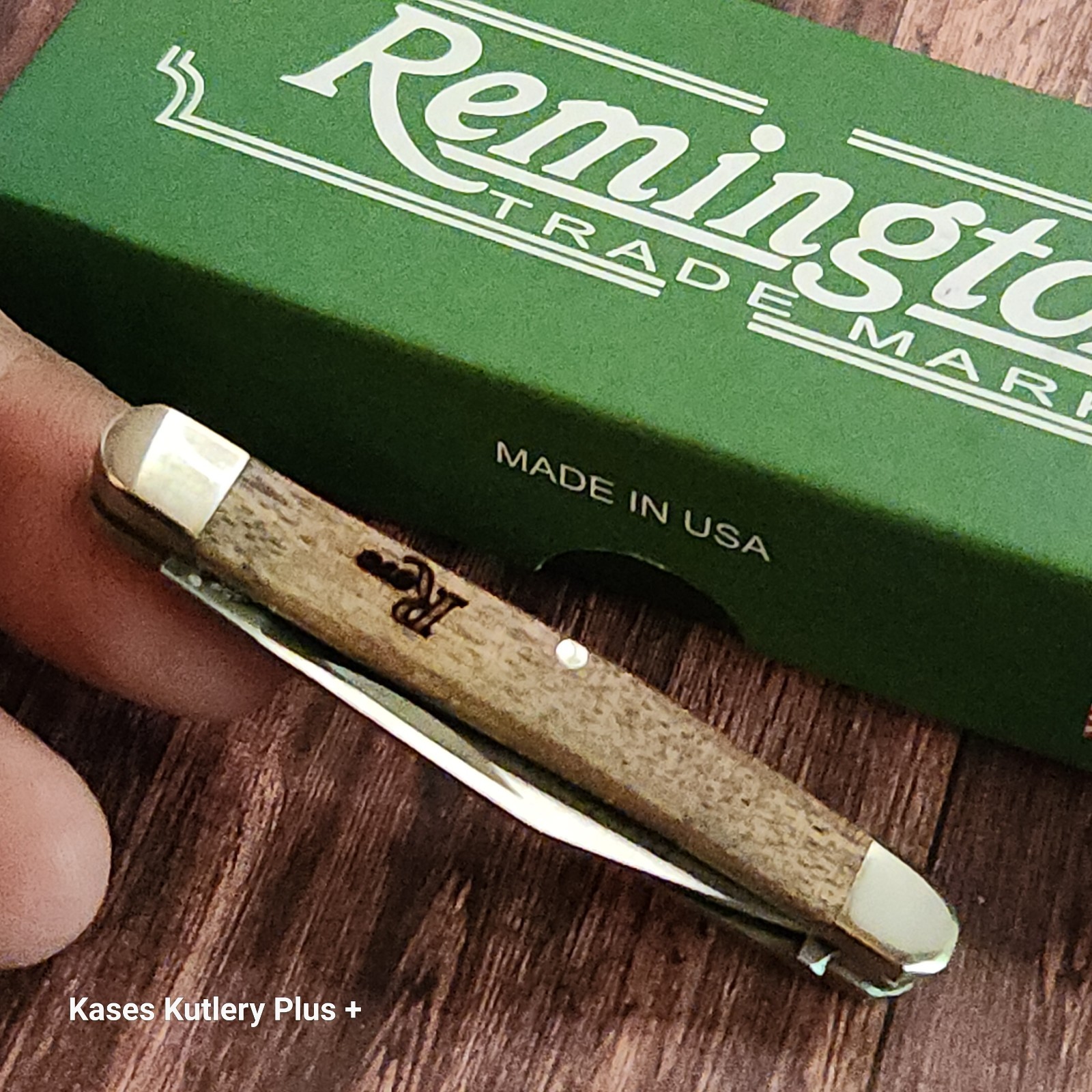 Remington UMC Half Stockman 2.75″ Closed Walnut Wood SS Knife Made In USA