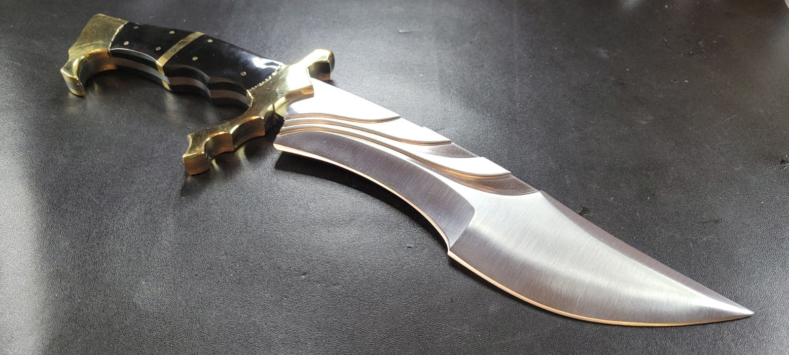 Badass Blades Handmade 16.0″ D2 Steel Hunting Knife Bull Horn Handle- BA842