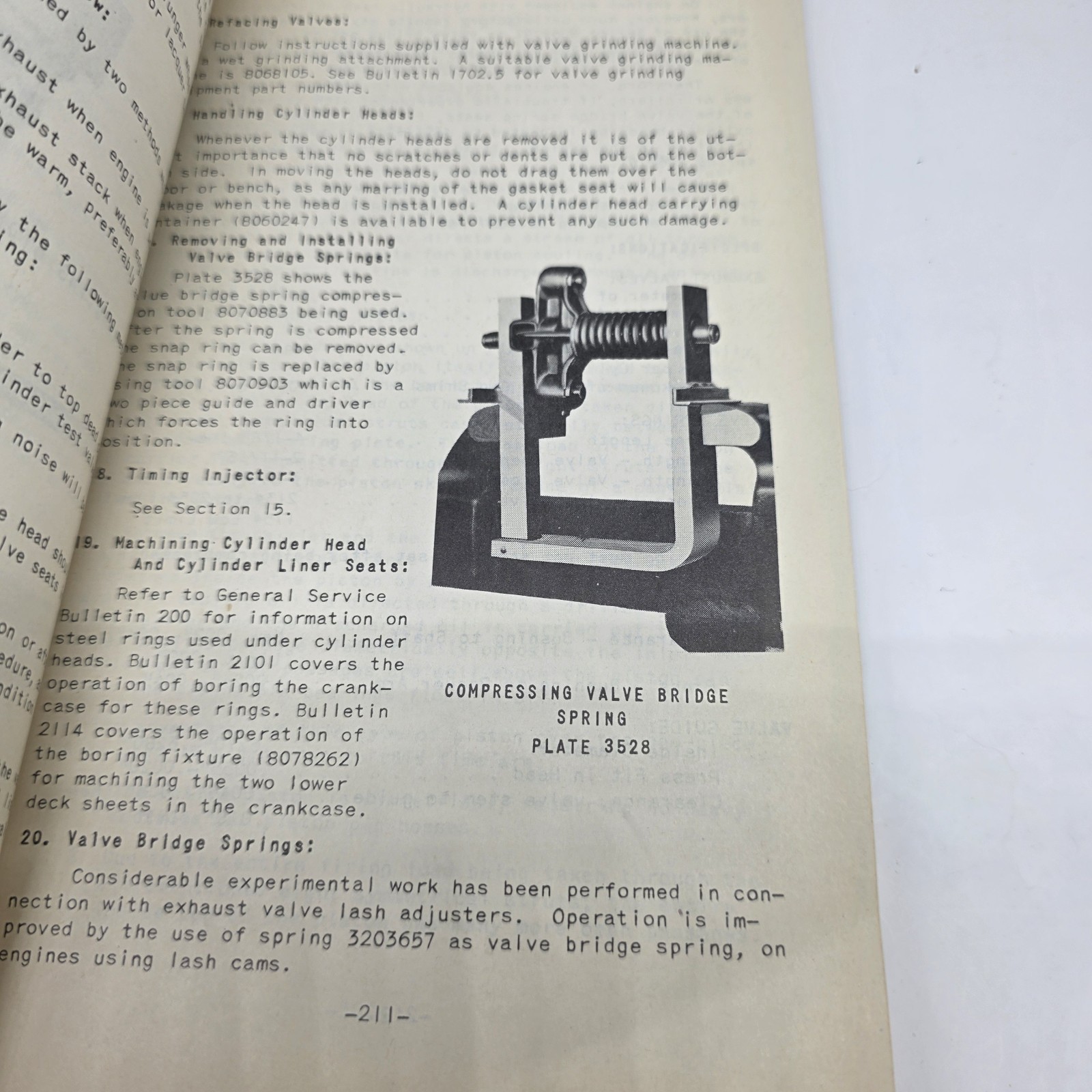 1943 GM Electro-Motive Division 567 Engine Maintenance Manual WWII Locomotive