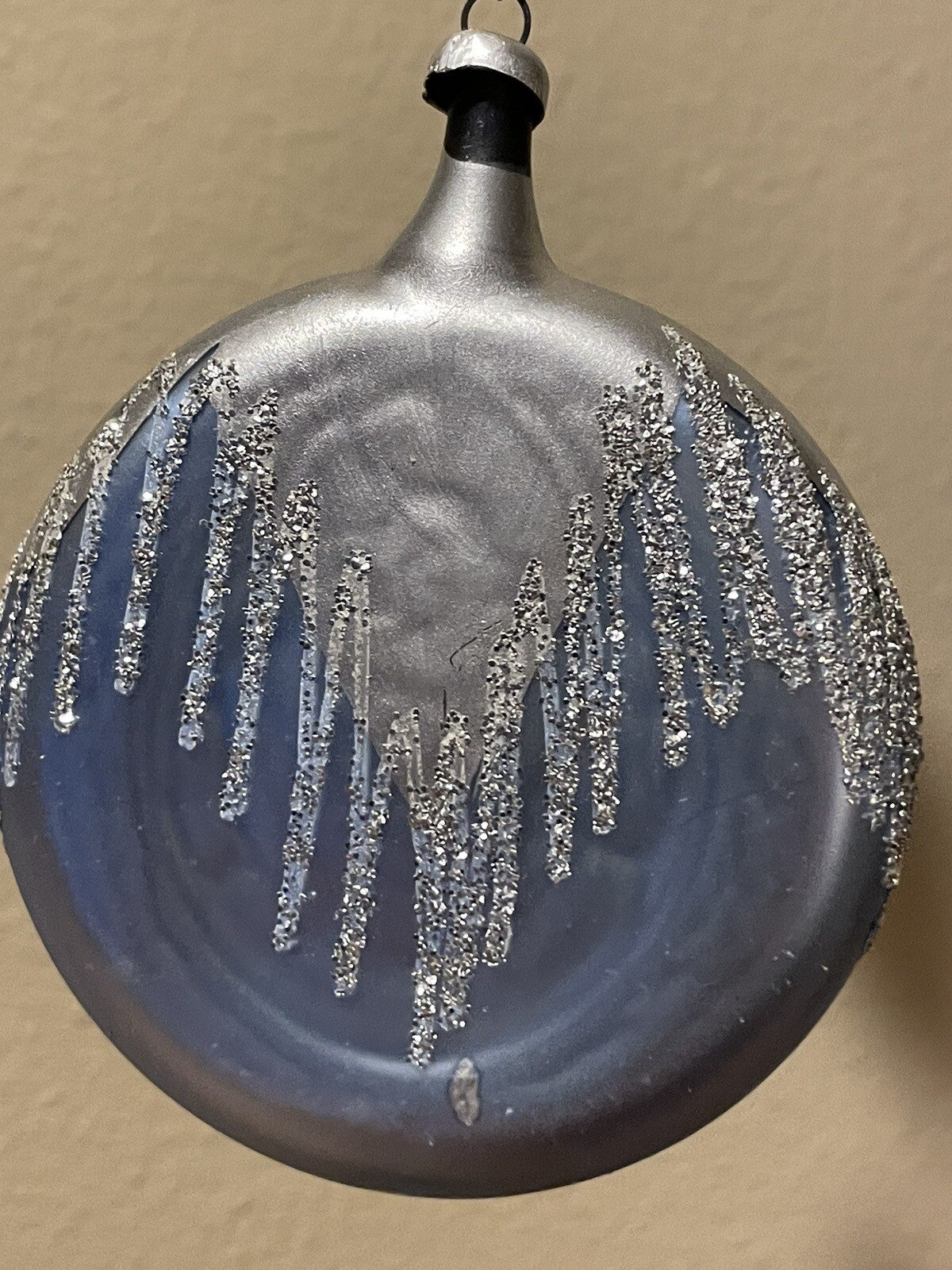 VINTAGE MERCURY ICICLE HAND BLOWN GLASS FLAT CIRCLE CHRISTMAS ORNAMENT GERMANY