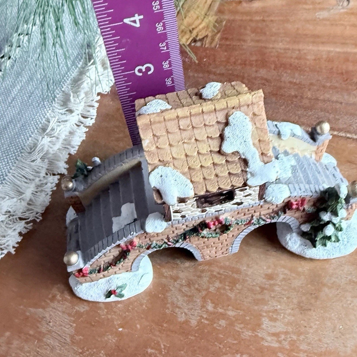 VTG Ross Light Holiday Village Miniature Bridge Accessory Christmas Cheers