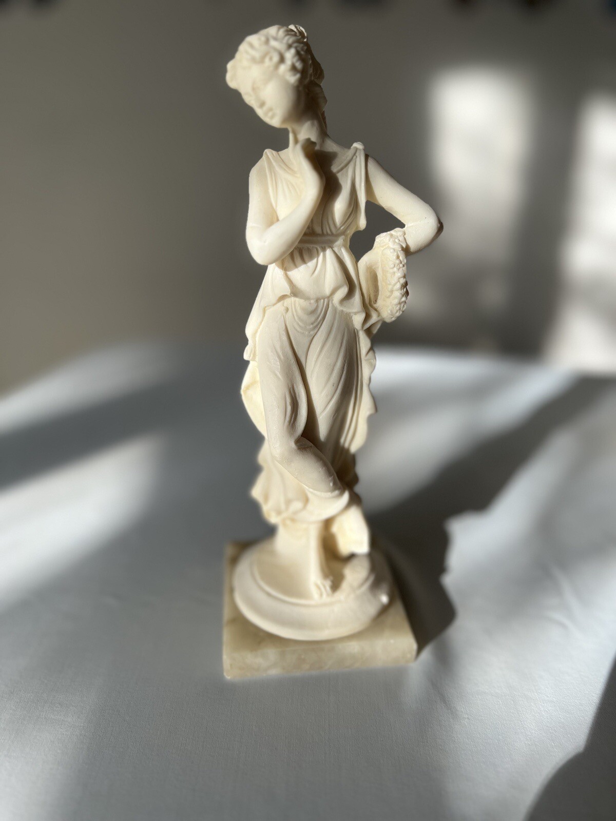 European Vintage 1988 Lite Goddess Woman Italian Statue Persephone Figurine