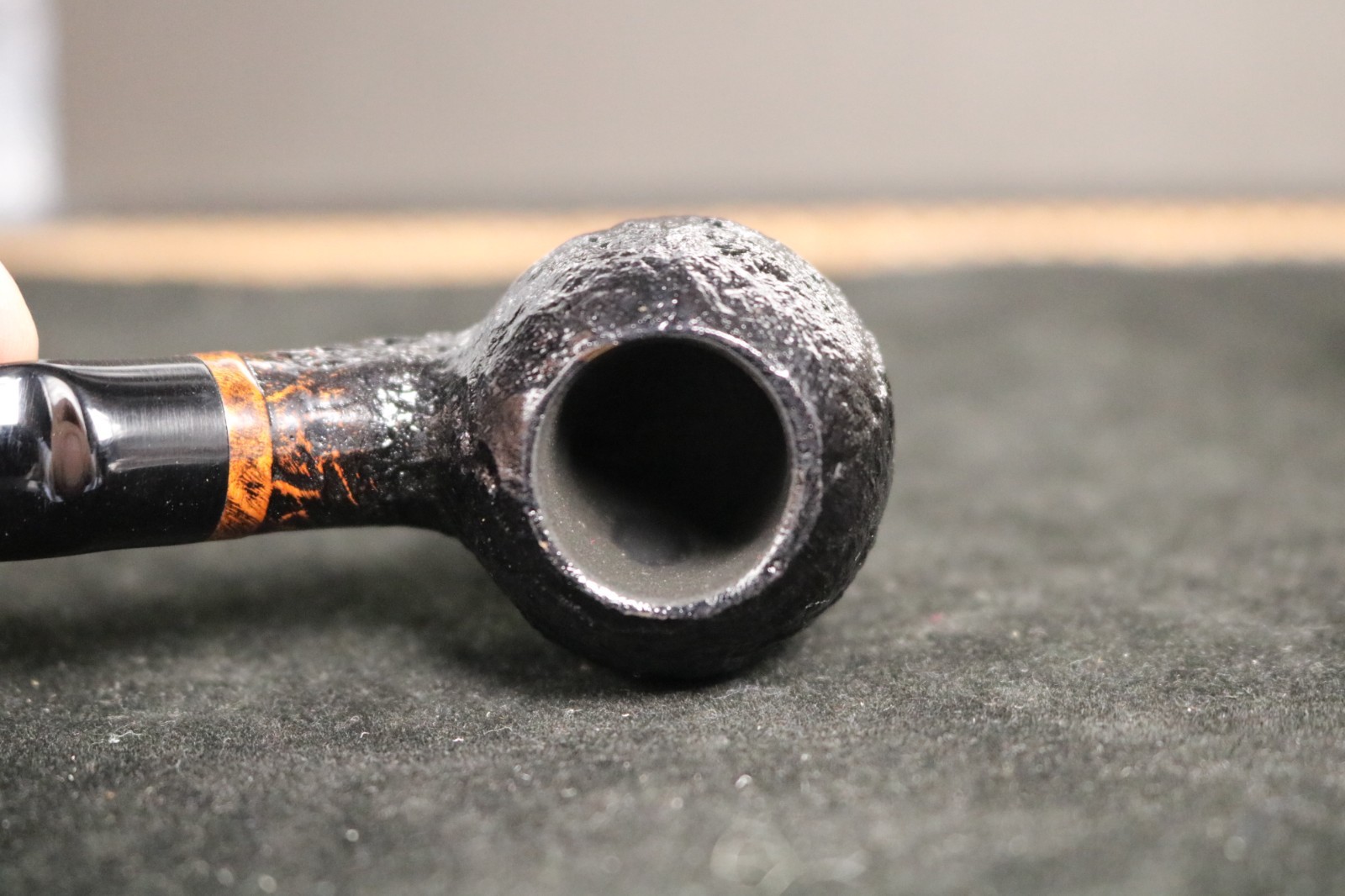Dou Pipe: Handmade sandblasted texture of heather wood pipe