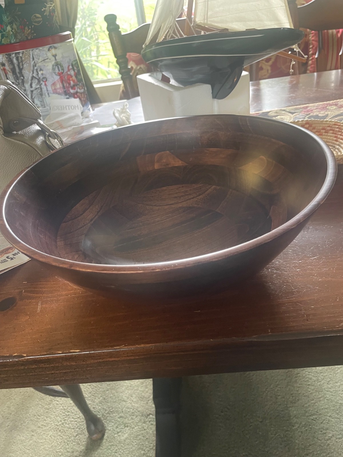 SUPER KEEN Lipper International 274WN Walnut finished 13 “x 5 ” Salad Bowl