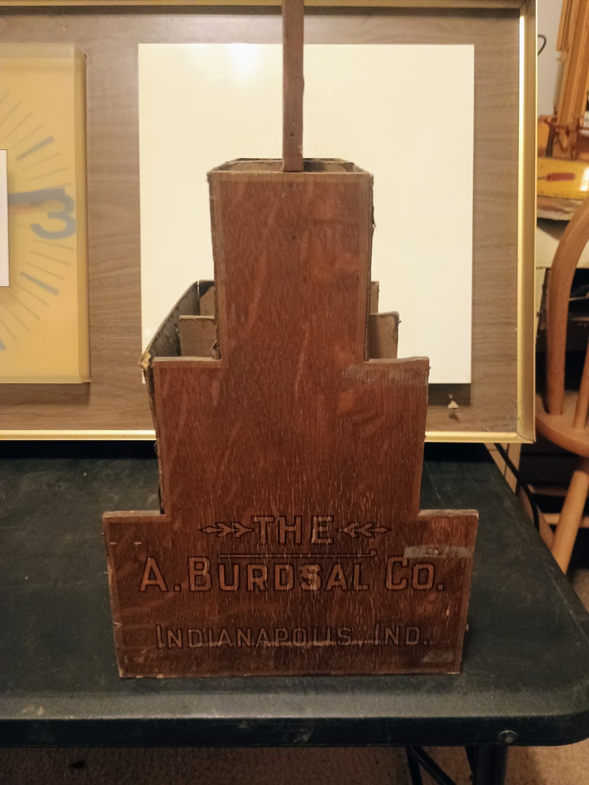 Old Burdsal Paints Card Display