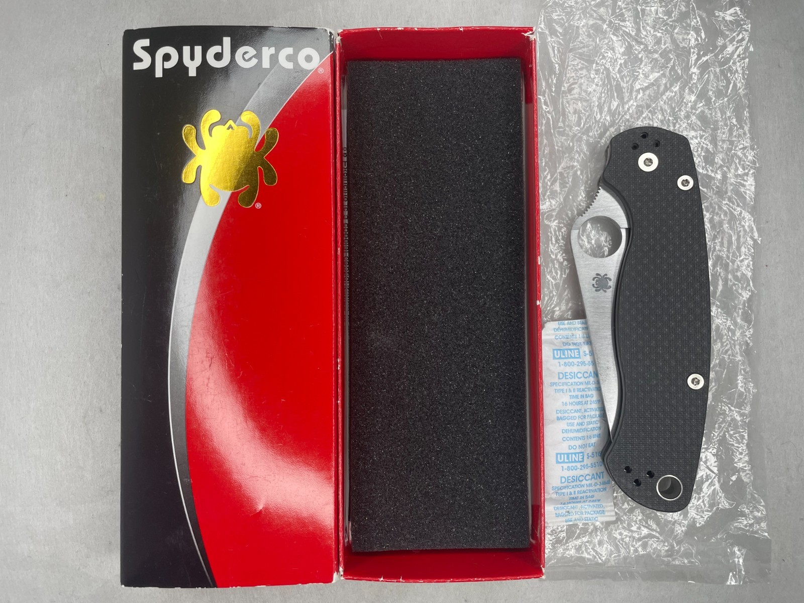 Spyderco Paramilitary 2 Carbon fiber 52100 C81CF52100PS2 Discontinued