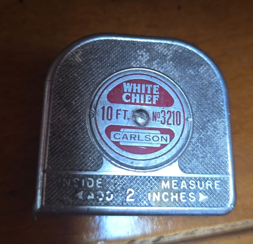 Vtg. 1950s Carlson White Chief 10Ft White Blade No.3210 Tape Measure