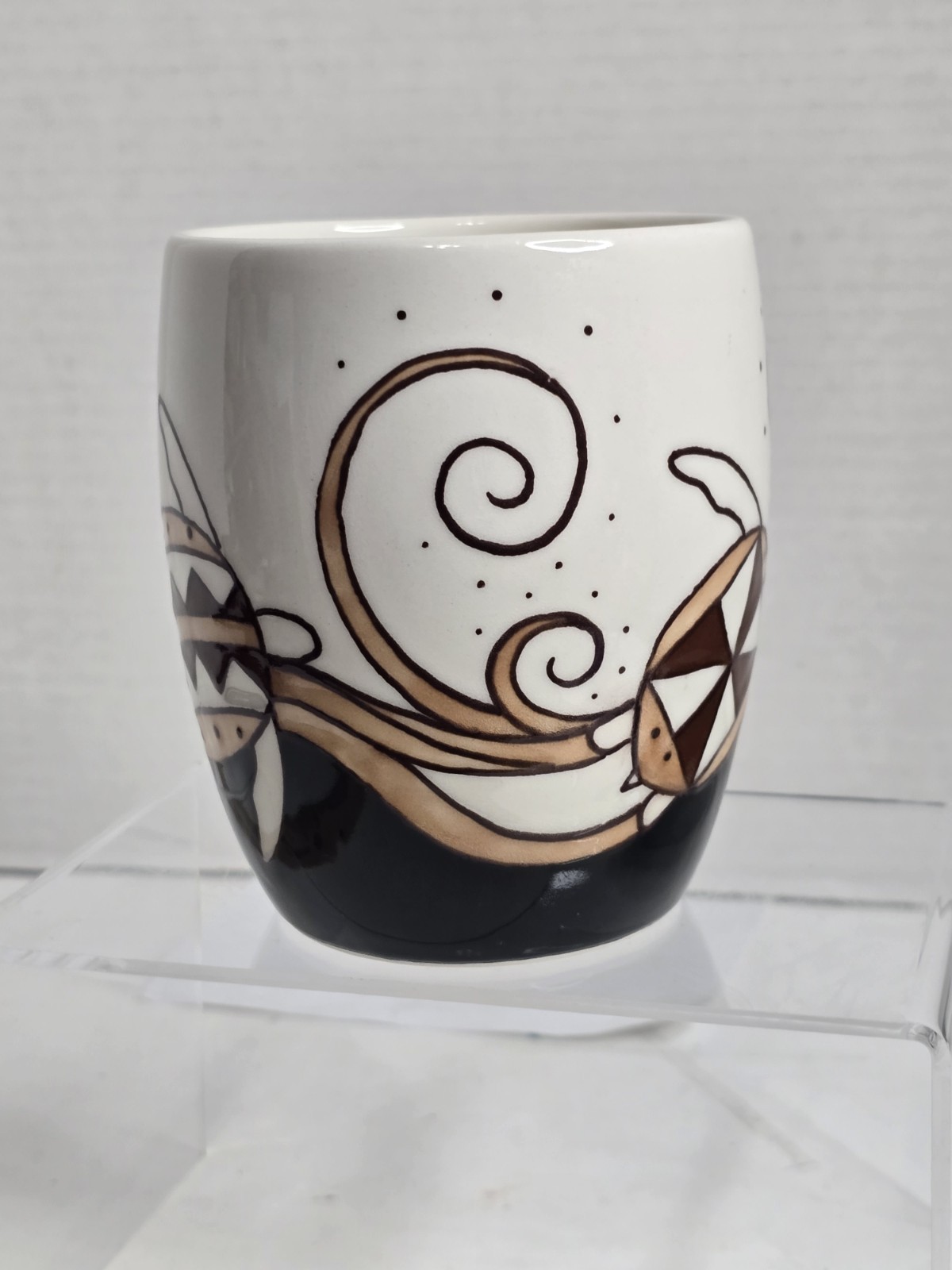 Large Banana Patch Studio Mug With Sea Turtles In Black And Brown Kauai Mint